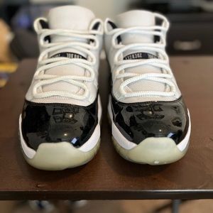 Nike Air Jordan 11 Retro Low Black White Concord Sneaker